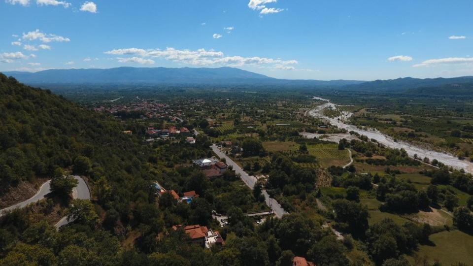 Nymfes Hotel Káto Loutrákion Buitenkant foto